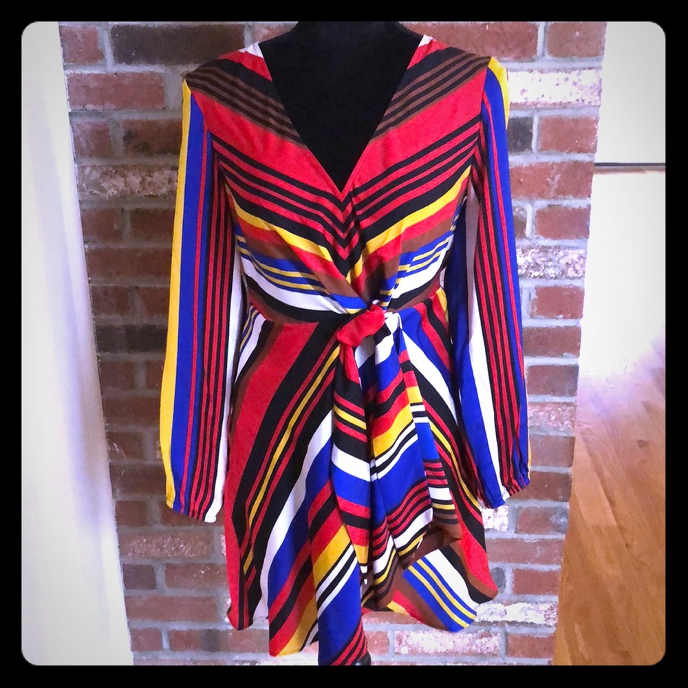 NEVER WORN Knotted V-neck Elastic Waist Dress